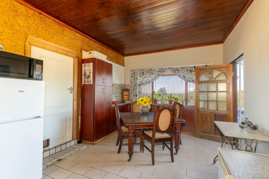 5 Bedroom Property for Sale in Denneoord Western Cape